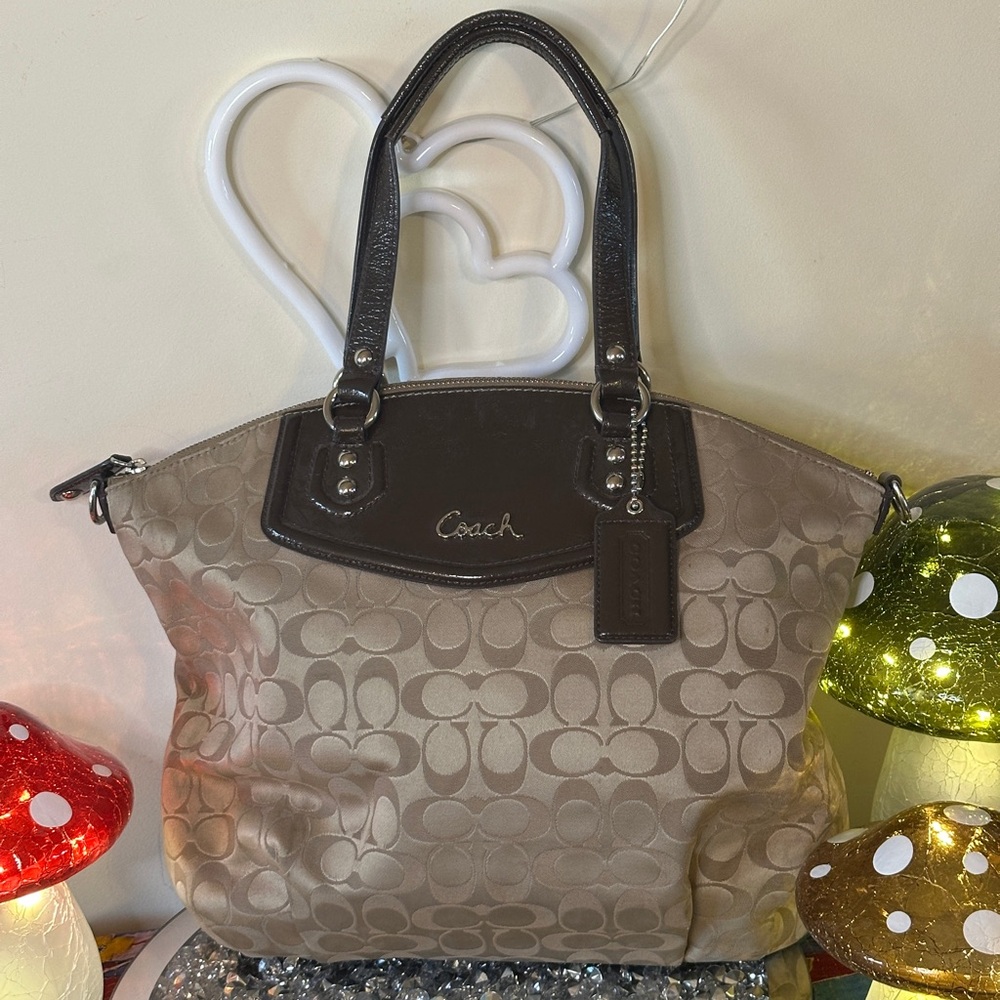 GUC - Coach Ashley Signature Sateen Satchel.